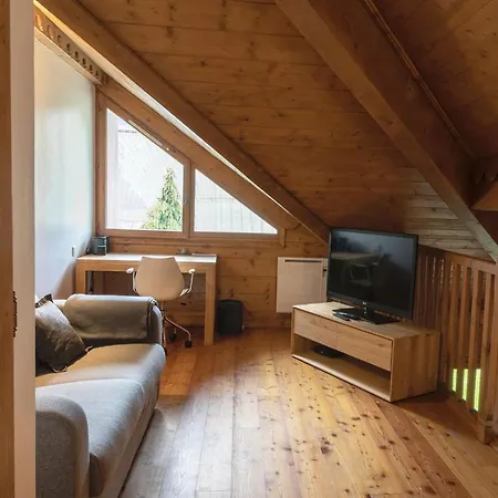 Appartamento Vallet 12 - Alpes Travel - Central - Sleeps 8 Chamonix