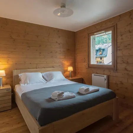 Vallet 12 - Alpes Travel - Central - Sleeps 8 *